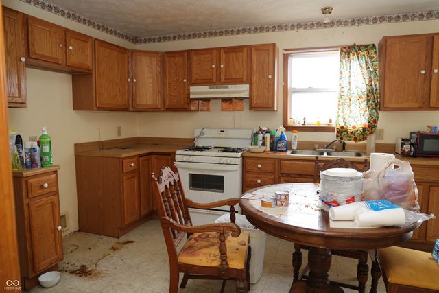 690 N Mulberry Street, Martinsville, IN 46151