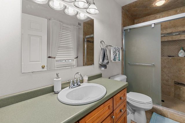 1401 HAYMEADOW COURT, New London, WI 54961