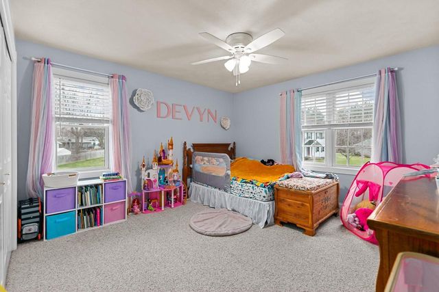 1401 HAYMEADOW COURT, New London, WI 54961