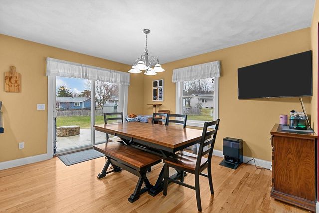 1401 HAYMEADOW COURT, New London, WI 54961