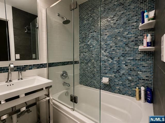 227 Columbus Drive 113b, Jersey City, NJ 07302