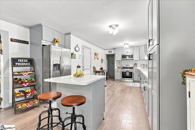 161 Moore Road, Spartanburg, SC 29302