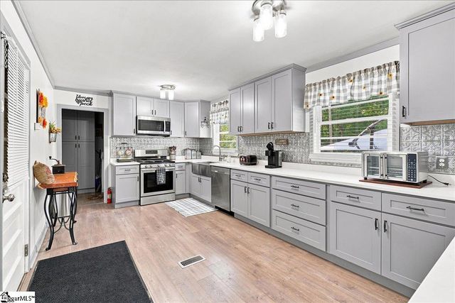 161 Moore Road, Spartanburg, SC 29302