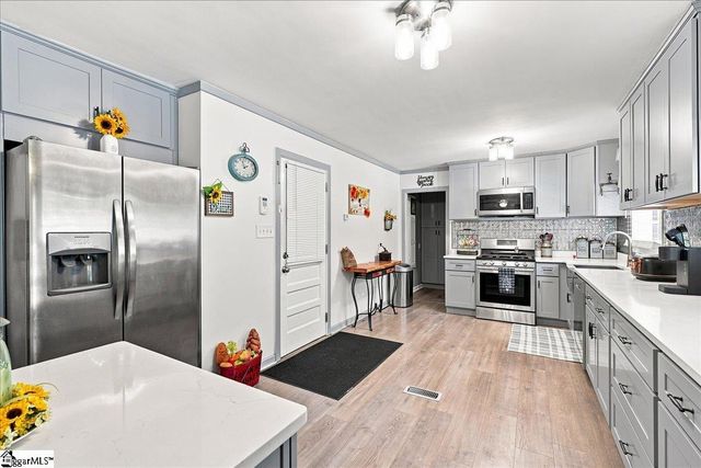 161 Moore Road, Spartanburg, SC 29302