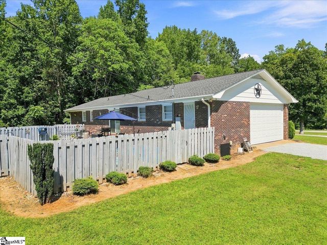 161 Moore Road, Spartanburg, SC 29302