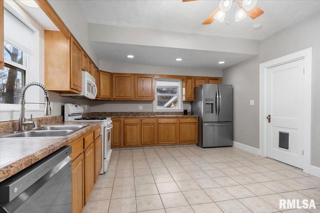 2905 PARK Avenue, Springfield, IL 62704