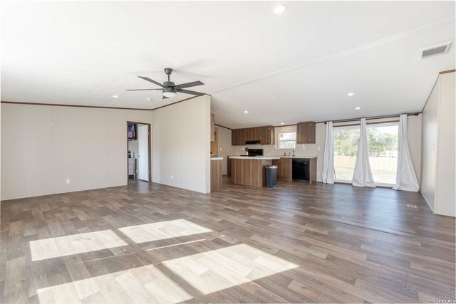 22819 Copper Canyon, Elmendorf, TX 78112