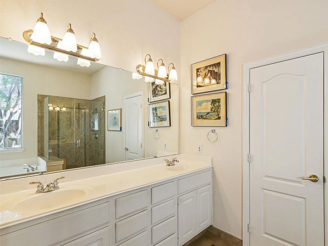 12210 Chapel View Drive, Farmers Branch, TX 75234