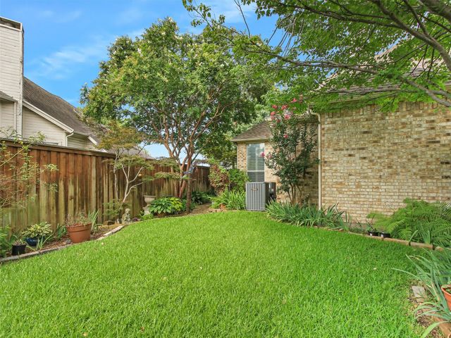 12210 Chapel View Drive, Farmers Branch, TX 75234