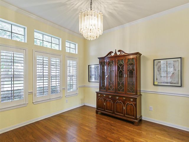 12210 Chapel View Drive, Farmers Branch, TX 75234
