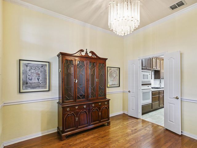 12210 Chapel View Drive, Farmers Branch, TX 75234