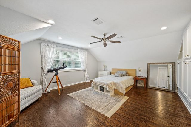 25 The Oval Street, Sugar Land, TX 77479