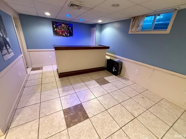 1500 S Red Bank Road, Evansville, IN 47712