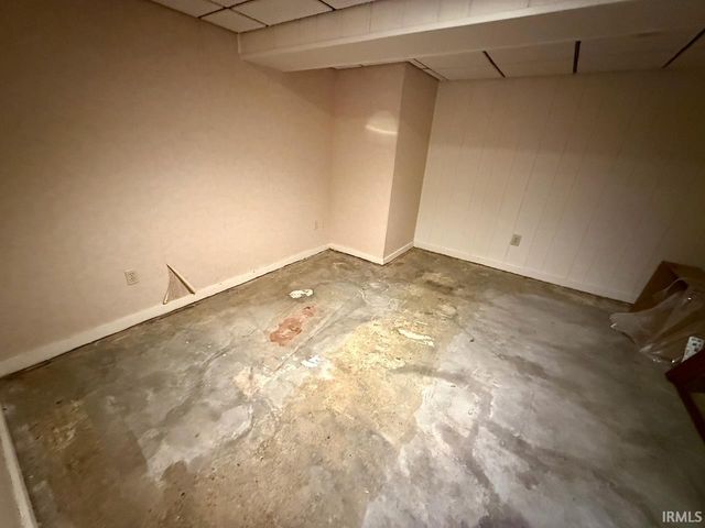 1500 S Red Bank Road, Evansville, IN 47712