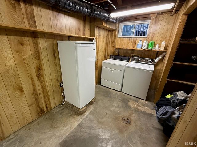 1500 S Red Bank Road, Evansville, IN 47712