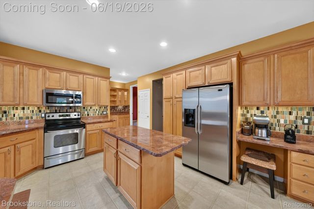 47749 Dennis Baert Drive, Macomb Township, MI 48044