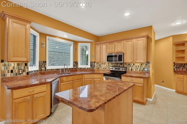 47749 Dennis Baert Drive, Macomb Township, MI 48044