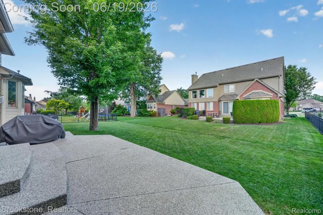 47749 Dennis Baert Drive, Macomb Township, MI 48044