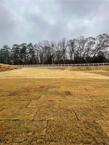 22 Halsey Street, Central, SC 29630