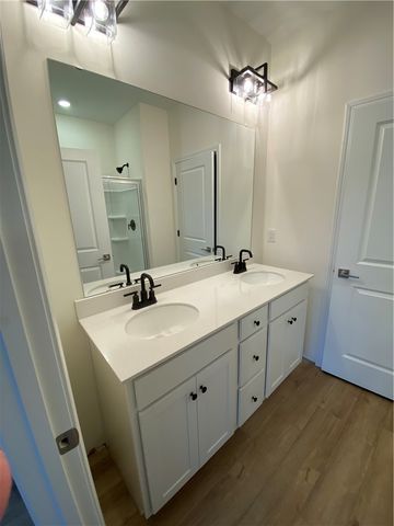 22 Halsey Street, Central, SC 29630