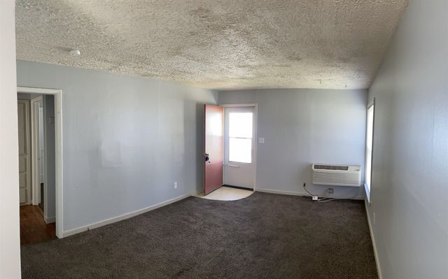 1703 S Glenn, Wichita, KS 67213