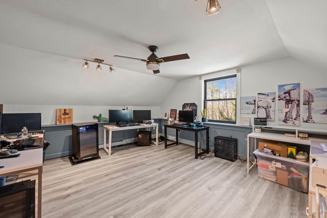 162 Lakeside Oaks Drive, Barrington, NH 03825