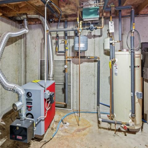 162 Lakeside Oaks Drive, Barrington, NH 03825