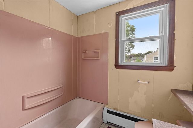 53 Fairgreen Drive, West Warwick, RI 02893