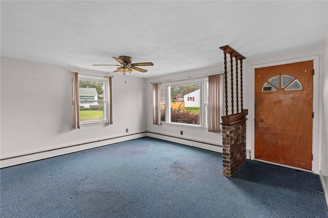 53 Fairgreen Drive, West Warwick, RI 02893