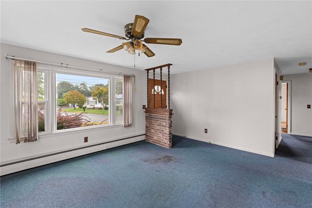 53 Fairgreen Drive, West Warwick, RI 02893