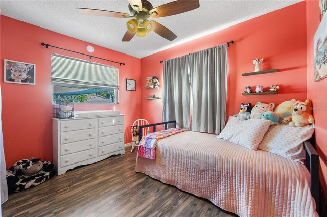 1221 36TH TERRACE N, St Petersburg, FL 33704