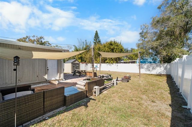 1221 36TH TERRACE N, St Petersburg, FL 33704