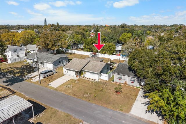 1221 36TH TERRACE N, St Petersburg, FL 33704