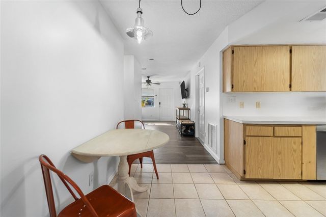 1221 36TH TERRACE N, St Petersburg, FL 33704