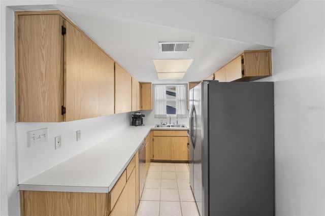 1221 36TH TERRACE N, St Petersburg, FL 33704