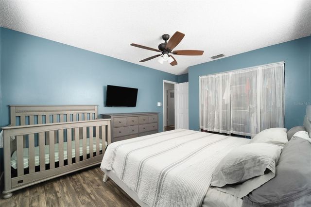 1221 36TH TERRACE N, St Petersburg, FL 33704