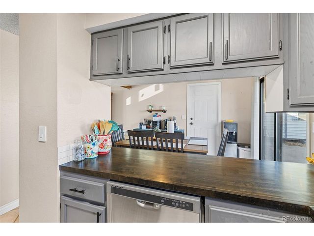 515 Mahonia Pl, Loveland, CO 80538