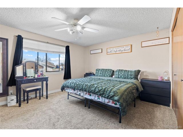 515 Mahonia Pl, Loveland, CO 80538