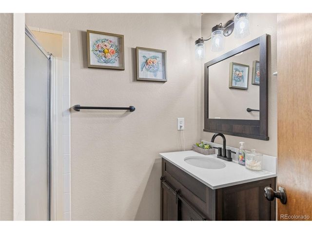 515 Mahonia Pl, Loveland, CO 80538