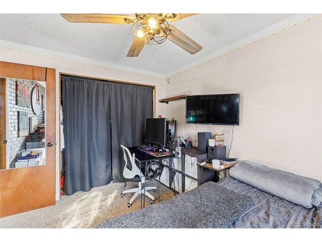 515 Mahonia Pl, Loveland, CO 80538