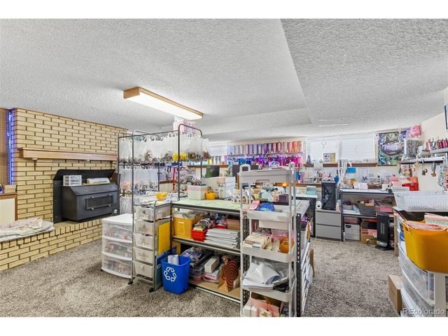 515 Mahonia Pl, Loveland, CO 80538