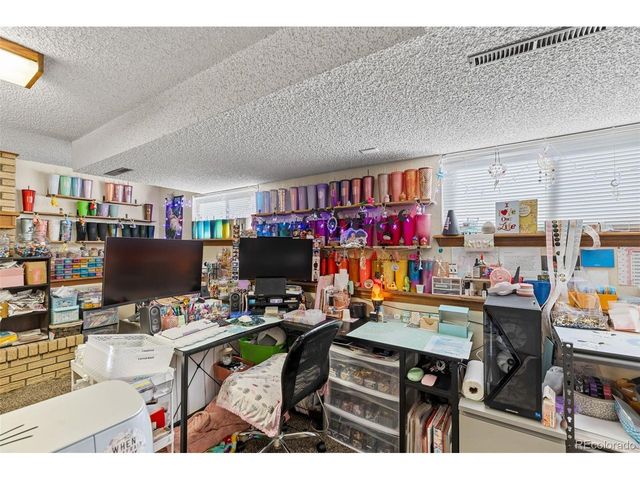 515 Mahonia Pl, Loveland, CO 80538