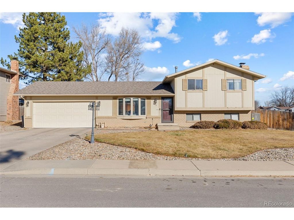 515 Mahonia Pl, Loveland, CO 80538