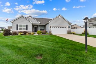 620 Edinburg Drive, Griffith, IN 46319