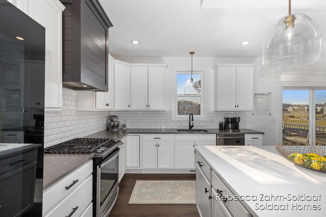 5752 Stonebridge Drive Sw, Georgetown Twp, MI 49418