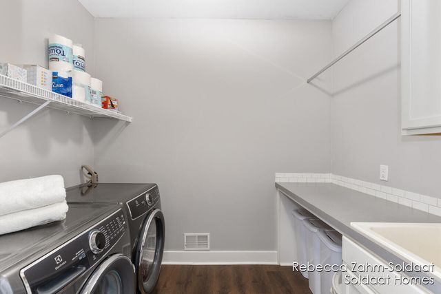 5752 Stonebridge Drive Sw, Georgetown Twp, MI 49418