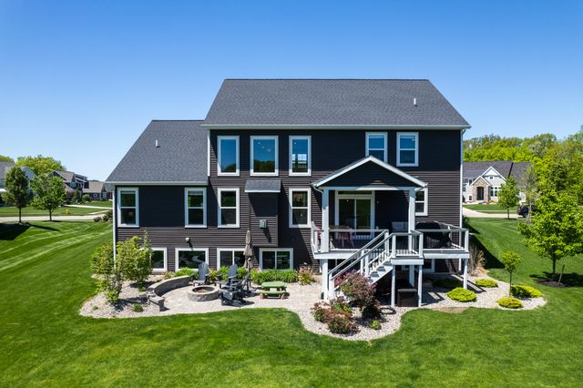 5752 Stonebridge Drive Sw, Georgetown Twp, MI 49418