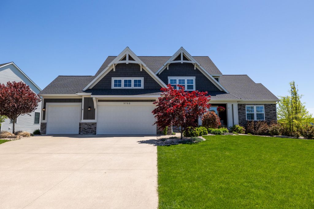 5752 Stonebridge Drive Sw, Georgetown Twp, MI 49418