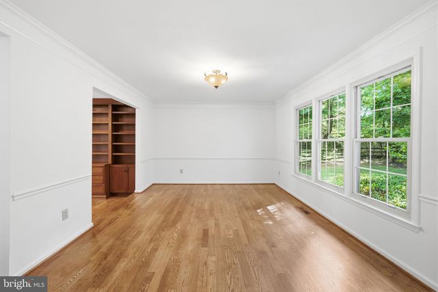 909 WILLOWLEAF WAY, Rockville, MD 20854