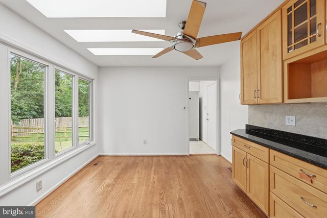 909 WILLOWLEAF WAY, Rockville, MD 20854